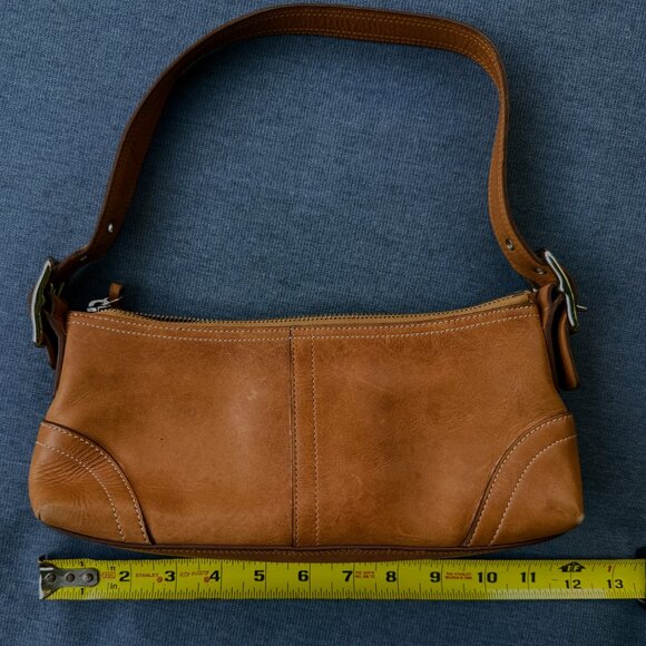 Coach Hamptons Mini Baguette in tan leather Y2K - Picture 3 of 13